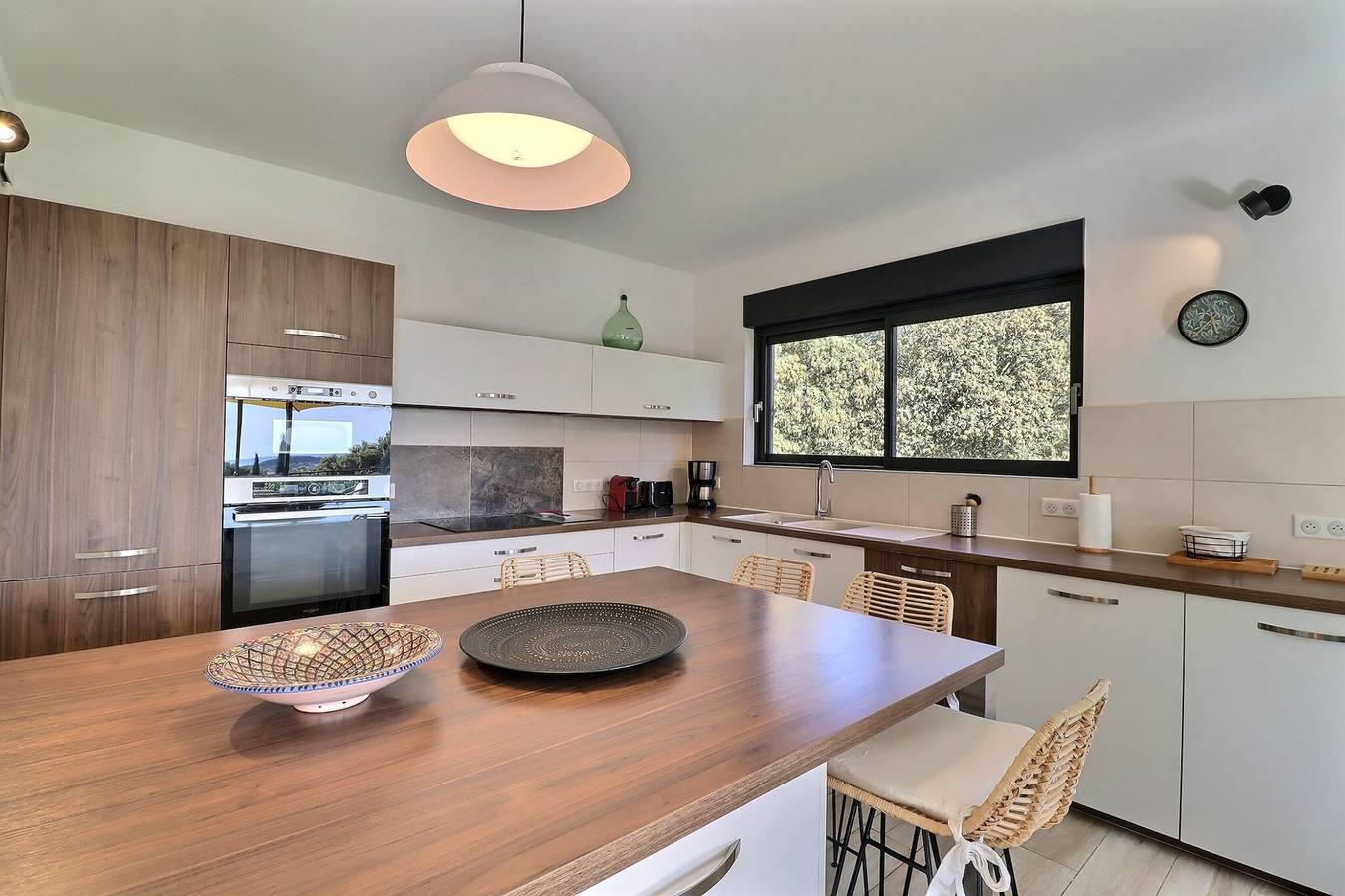 La Villa des Pins - Nature & Pool in Ventabren, Aix-en-Provence region