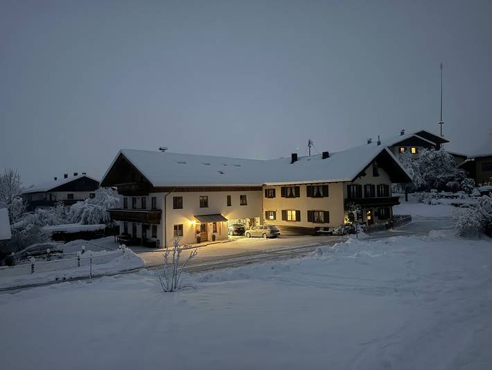 Ganze Ferienwohnung, Taubennest - Ferienwohnung Taubennest 80 qm in Grabenstätt, Chiemsee