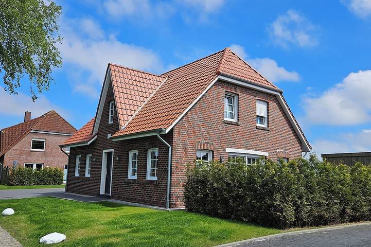 Ferienhaus für 12 Personen, mit Terrasse und Garten in Dornum