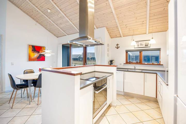 Ferienhaus für 8 Personen, mit Balkon/Terrasse und Whirlpool sowie Sauna in Thorsminde - 3