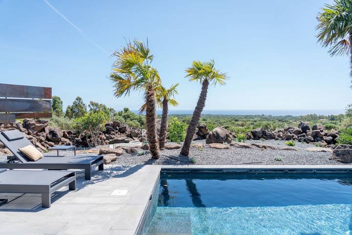 Ferienhaus für 3 Personen, mit Ausblick und Garten