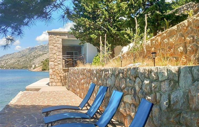 Ferienhaus für 5 Personen, mit Terrasse und Garten