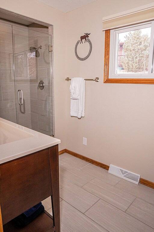 Familienfreundlich Get Away! Riesige Wrap-around-Deck für alle unterhaltsam! in Estes Park, Larimer County