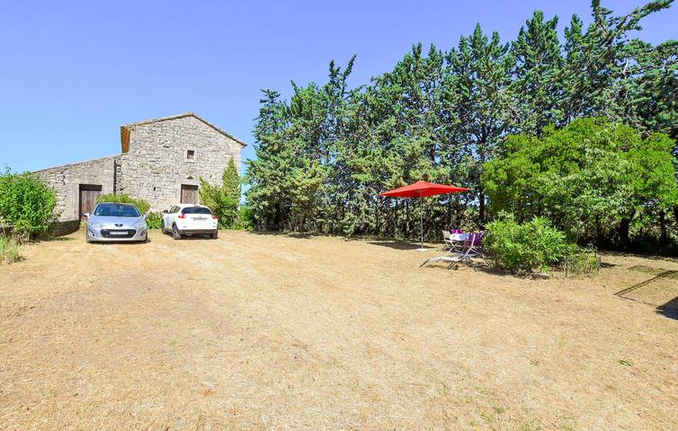 Location de vacances pour 6 personnes, avec jardin et terrasse, animaux acceptés à Orgnac-l'Aven - 2