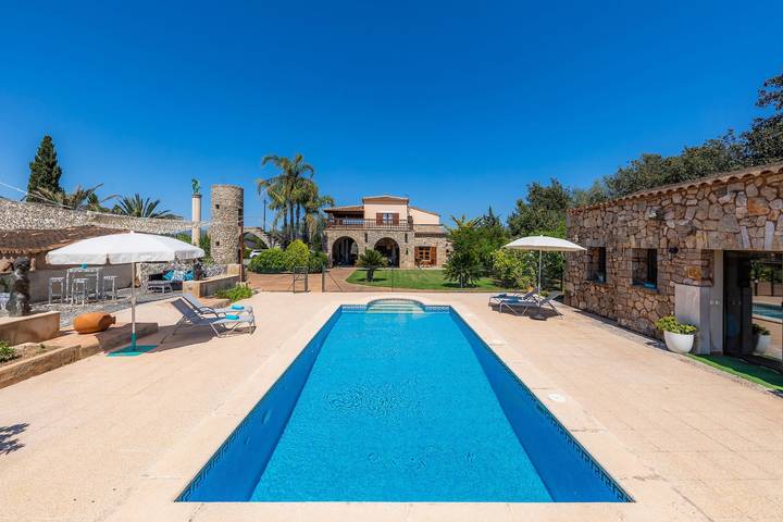 Landhaus 'Es Voltor' mit Bergblick, WLAN und Klimaanlage in Artà, Mallorca Osten