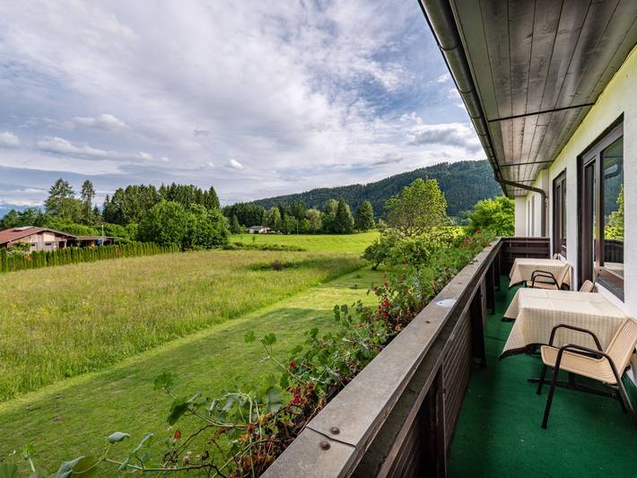 Ferienwohnung für 6 Personen, mit Balkon und Garten am Wörthersee - 2