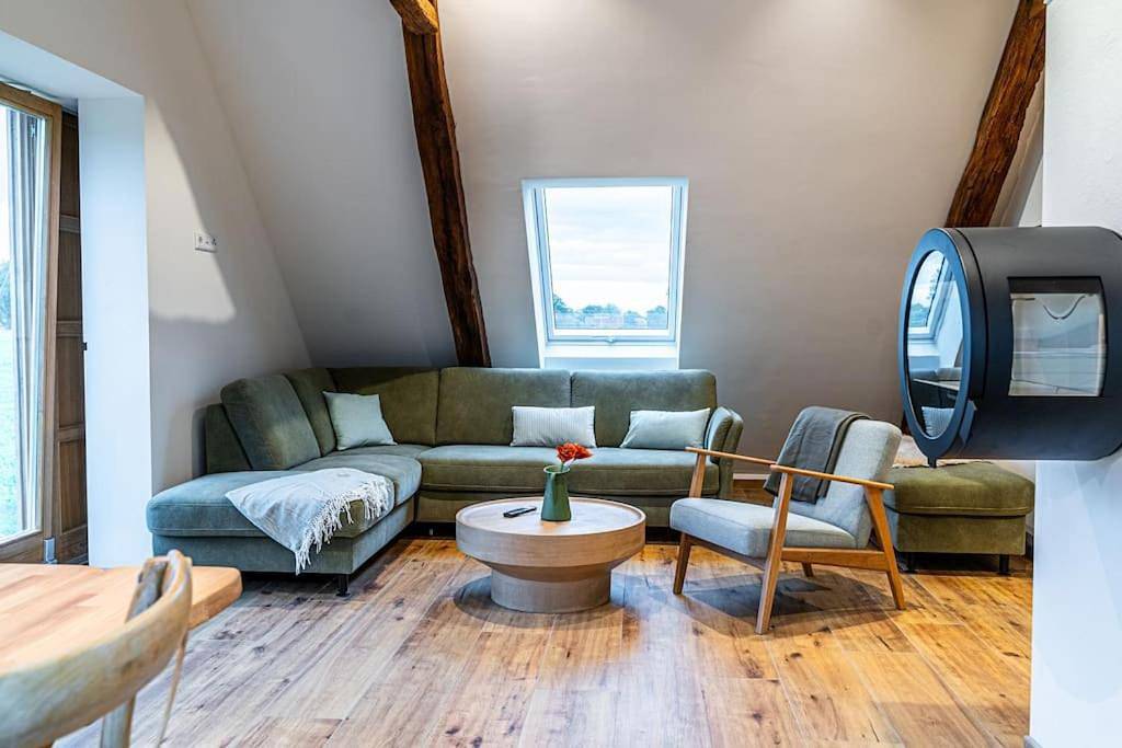 Ganze Wohnung, Ferienwohnung mit Sauna „Eschblick“ in Versmold, Nordrhein-Westfalen