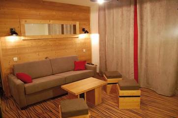 Gîte pour 6 personnes, avec sauna ainsi que balcon et piscine à Hauteluce