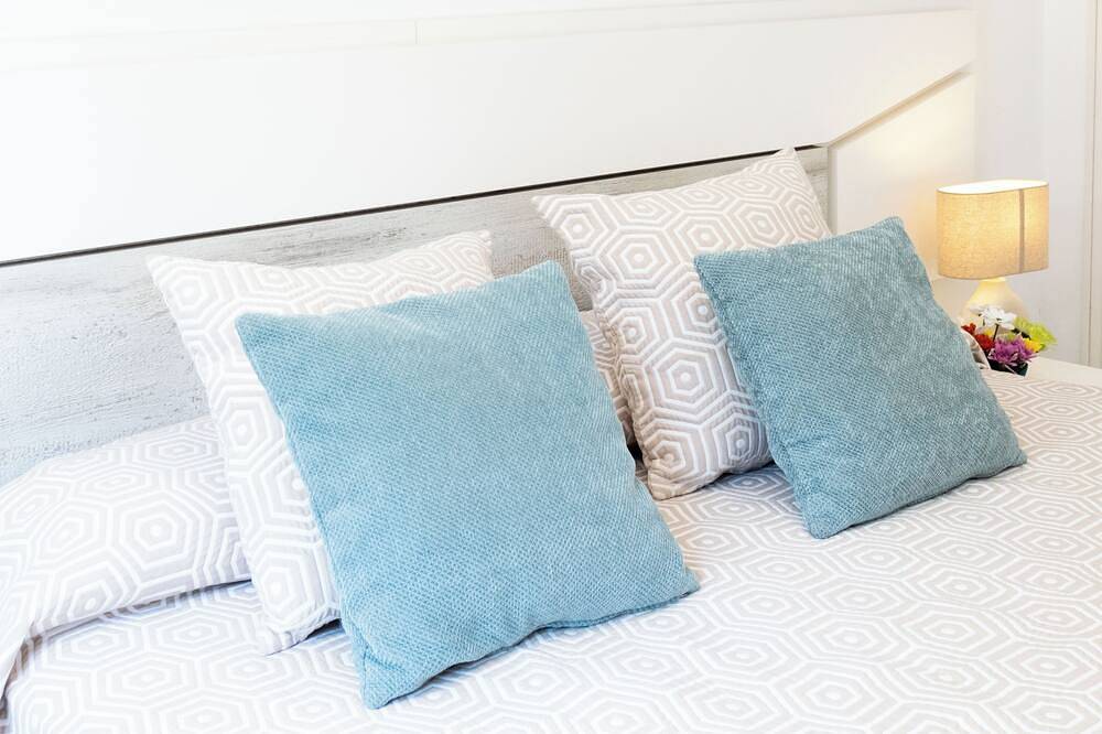 Casa sulla spiaggia, ristrutturata, giardini, barbecue, tranquilla, ideale per famiglie e relax in Playa de Muro, Muro