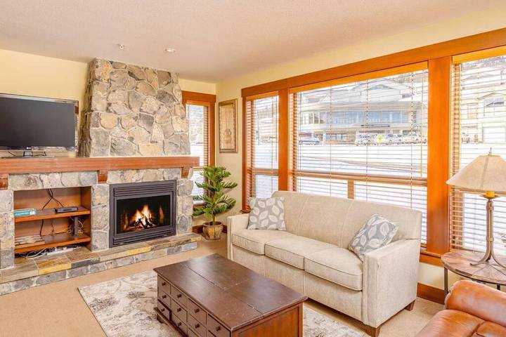 Ferienwohnung für 9 Personen, mit Pool und Balkon sowie Whirlpool - 1