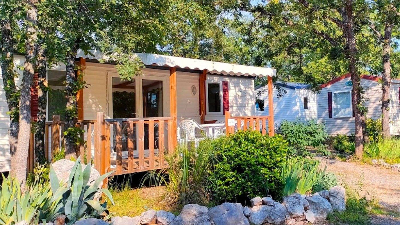 Zecamping 3* chiens acceptés mobil-home clim 28m2 6 pers in Bauduen, Brignoles Region