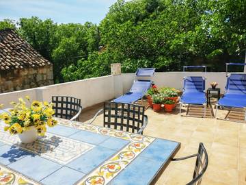 Ferienhaus für 5 Personen, mit Terrasse in Starigrad