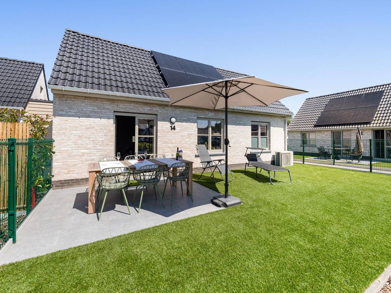Stijlvolle vakantiewoning met fietsenstalling in Oostduinkerke, Koksijde