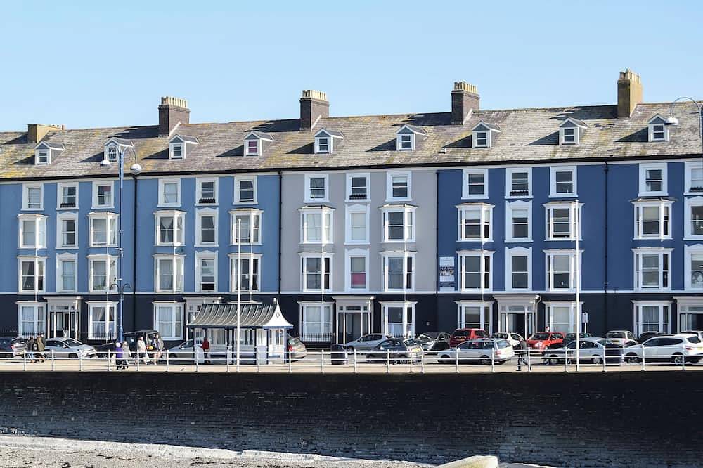 Seaside Apartment-Uk2801 in Aberystwyth, Cardigan Bay