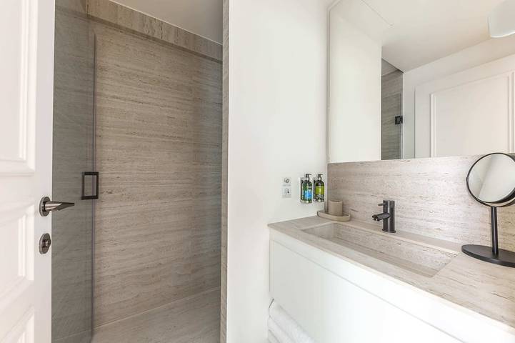 Gîte pour 4 personnes, avec balcon dans L'Olympia (Paris) - 4