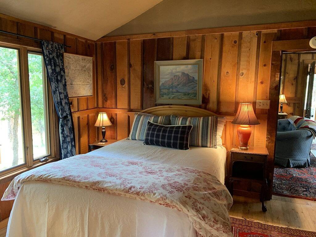 Das Hill House, privat, ruhig und nur 2 Blocks von der Main Street entfernt. in Ruidoso, Ski Apache