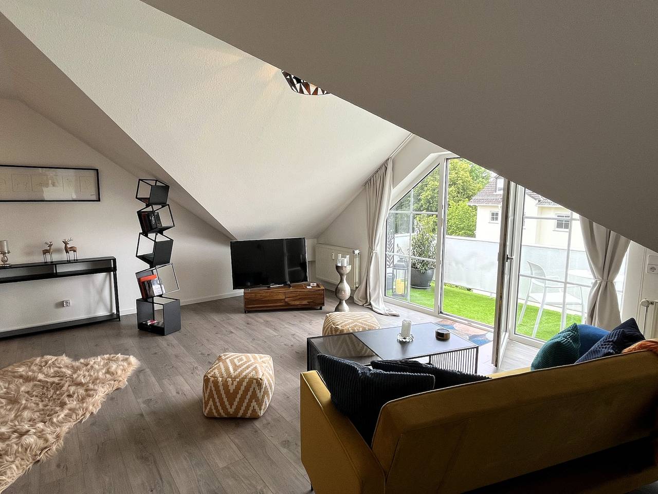 Ganze Wohnung, Ferienwohnung 'An-der-Aschaffaue' mit Balkon und Wi-Fi in Aschaffenburg, Mainviereck