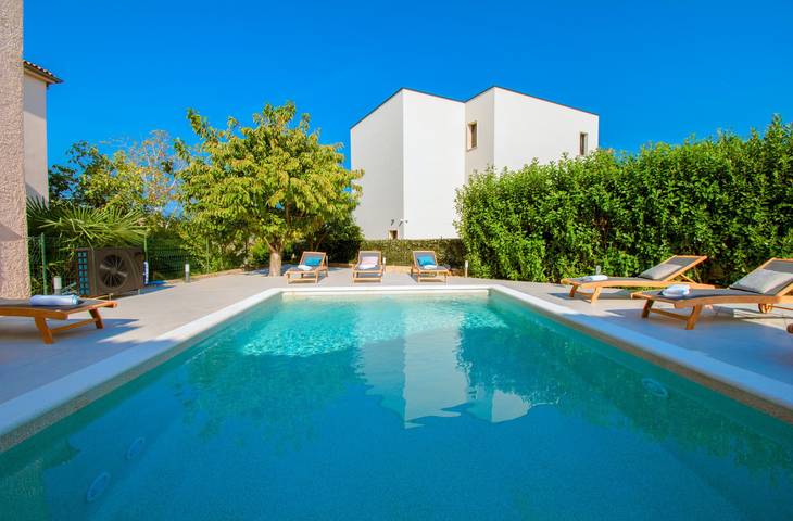 Villa für 16 Personen, mit Garten und Pool sowie Terrasse, mit Haustier in Pula - 3