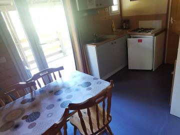 Chalet voor 5 Personen in Ucel, Parc naturel régional des Monts d'Ardèche, Afbeelding 3