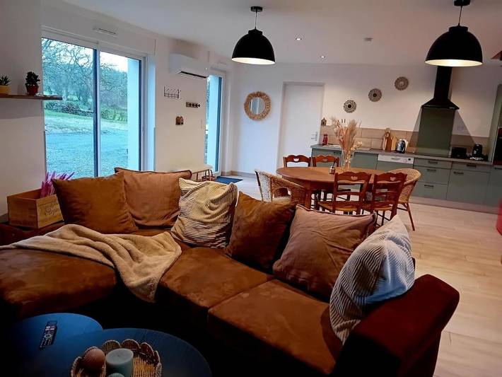 Location de vacances pour 6 personnes, avec terrasse et jardin à Gouvets