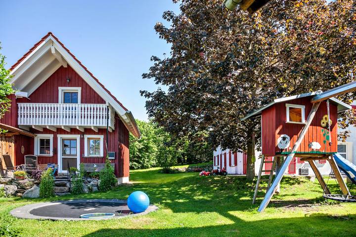 Bauernhof für 5 Personen, mit Balkon und Garten in Schwaben