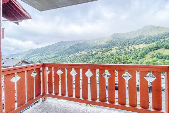 Gîte pour 8 personnes, avec balcon, animaux acceptés à Montgellafrey - 2
