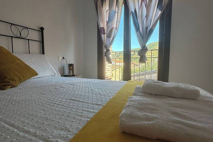 Appartement entier, Apartamentos Rurales La Estrella, enjoy nature and tranquility. in Casar de Palomero, Région de Cáceres