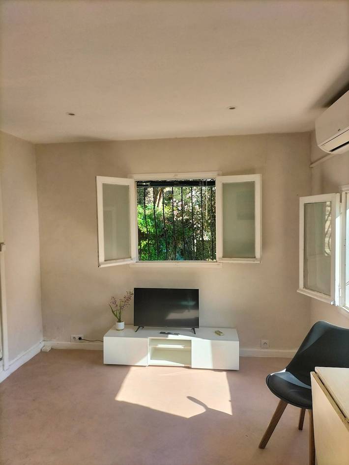 Geheel appartement, Appartement 'Maison Du Pigeonnier' met bergzicht, wifi en airconditioning in Tourrettes-sur-Loup, Middellandse Zeekust (Frankrijk)