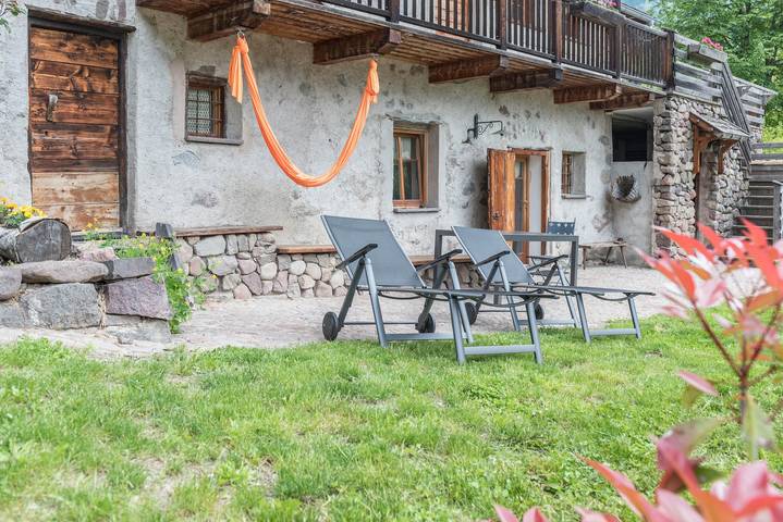 Entire apartment, Apartment Maso La Marianna with Mountain View, Wi-Fi & Garden in Sant'Orsola Terme, Valsugana
