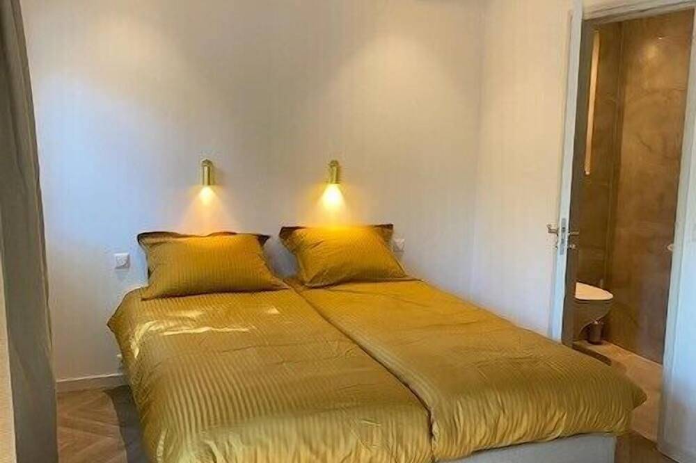 Geheel appartement, De Linde: Sfeervol en stijlvol gastenverblijf in Nederlandse Noordzeekust