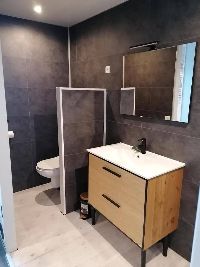 Chambre d’hôte pour 2 personnes, avec piscine et jacuzzi ainsi que sauna et jardin à Salles - 3