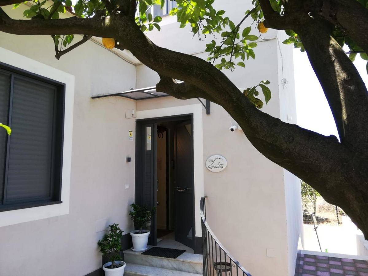 Double Room with Private Bathroom in Torre del Greco, Parco nazionale del Vesuvio