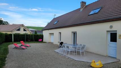 Gîte pour 11 personnes, avec terrasse à Aix-en-Othe