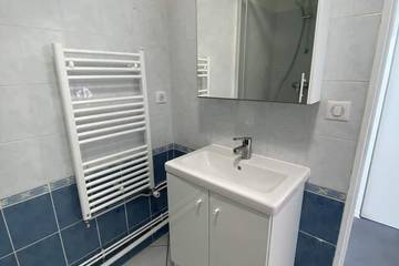 Appartement De Vacances pour 3 Personnes dans Clermont-Ferrand, Région de Clermont-Ferrand, Photo 2
