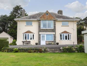 Holiday Home for 8 People in Criccieth, Gwynedd, Photo 1