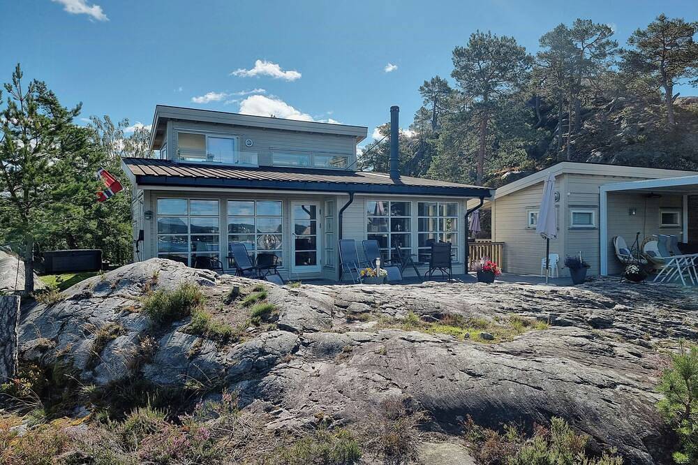 Schönes Ferienhaus mit Meerblick in den Schären von Kragerø in Kragerø
