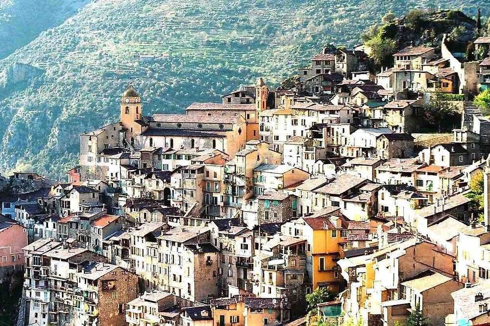 Entire apartment, Fontana de Medge, Appartement Cairos in Saorge, Nice region