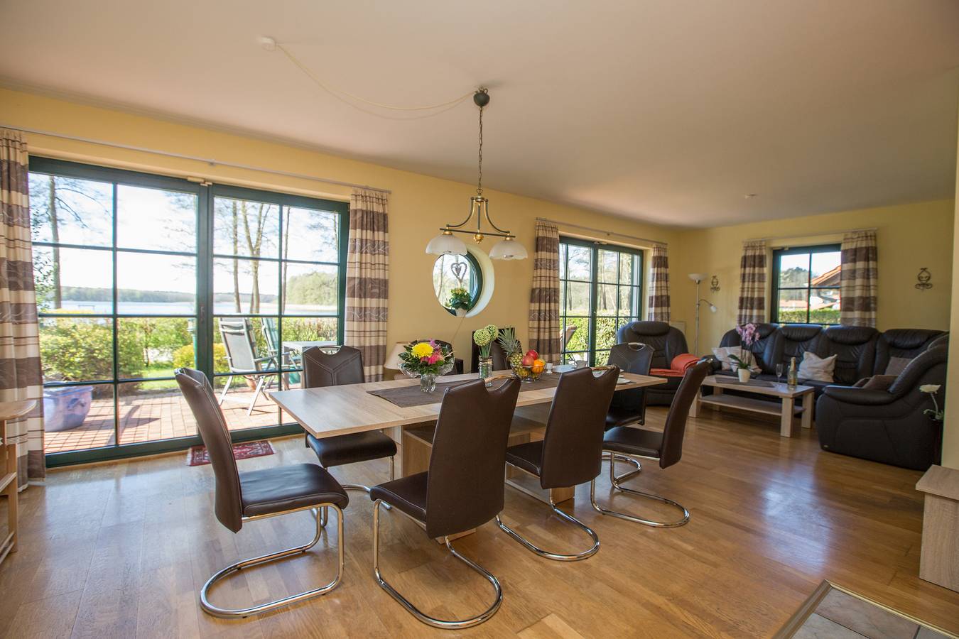Ferienhaus Seeblick am Jabeler See mit Sauna in Jabel, Mecklenburgische Seenplatte