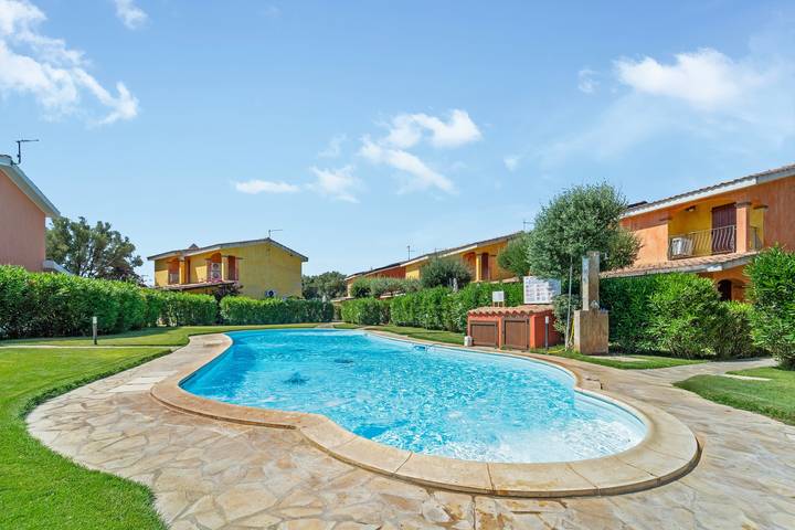 Location de vacances pour 4 personnes, avec Jardin à Sant'Anna Arresi - 2