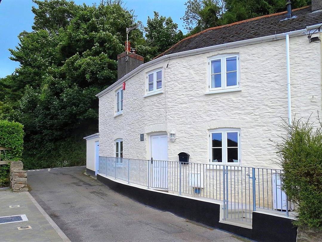 Junket Cottage in Newton and Noss, South Devon