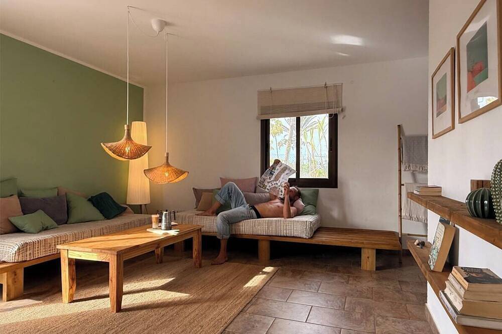 Geräumige Wohnung in grüner Oase in Villaverde, La Oliva