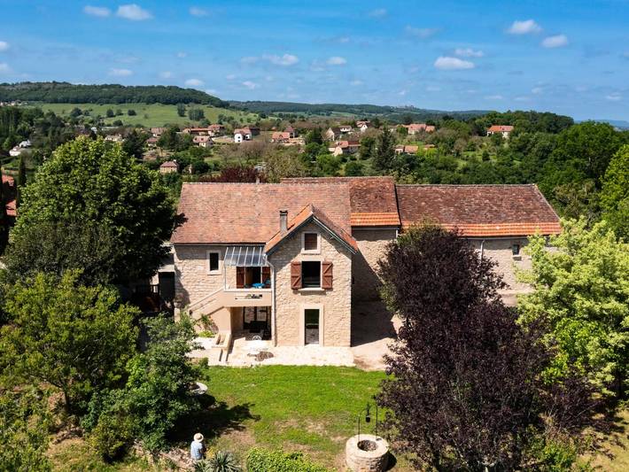 Location de vacances pour 6 personnes, avec jardin à Saint-Jean-Lespinasse