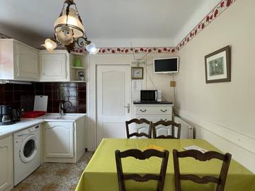 Gîte pour 5 Personnes dans L'Hôpital-d'Orion, Région d'Oloron-Sainte-Marie, Photo 2