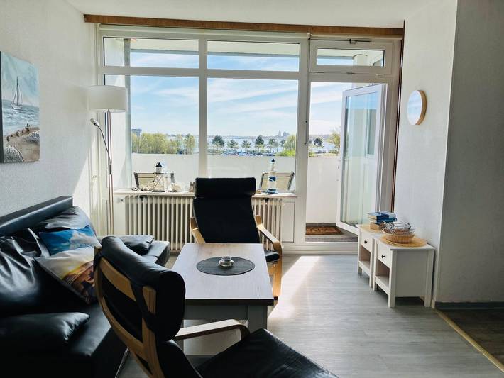 Ferienwohnung für 4 Personen, mit Balkon und Seeblick in Ostholstein
