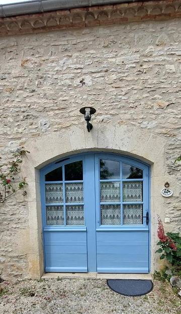 Location de vacances pour 3 personnes, avec jardin et vue, animaux acceptés à Rocamadour