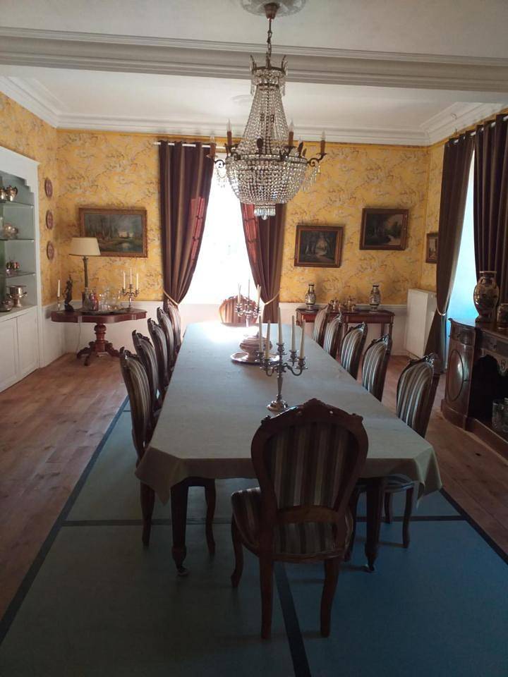 Family Room with Bathroom in Ferrières-sur-Sichon, Région de Vichy
