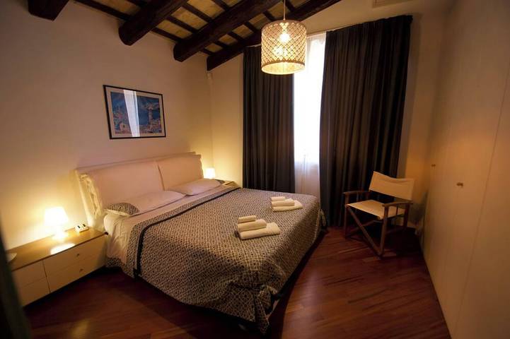 Splendida villa indipendente con giardino e piscina - 90minuti da Roma in Città Sant'Angelo, Città Sant'Angelo e dintorni