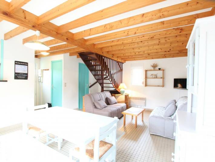 Gîte for 4 people, with terrace in France