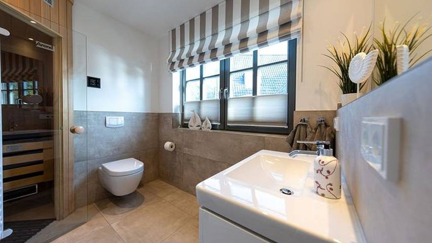 Ferienhaus mit Meerblick für 6 Personen, mit Sauna und Terrasse sowie Garten auf Fischland - Darß - Zingst - 3