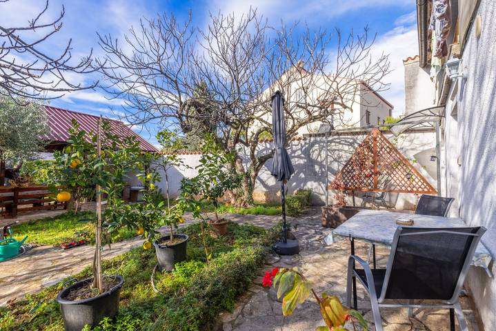 Ferienwohnung für 2 Personen, mit Terrasse in Poreč